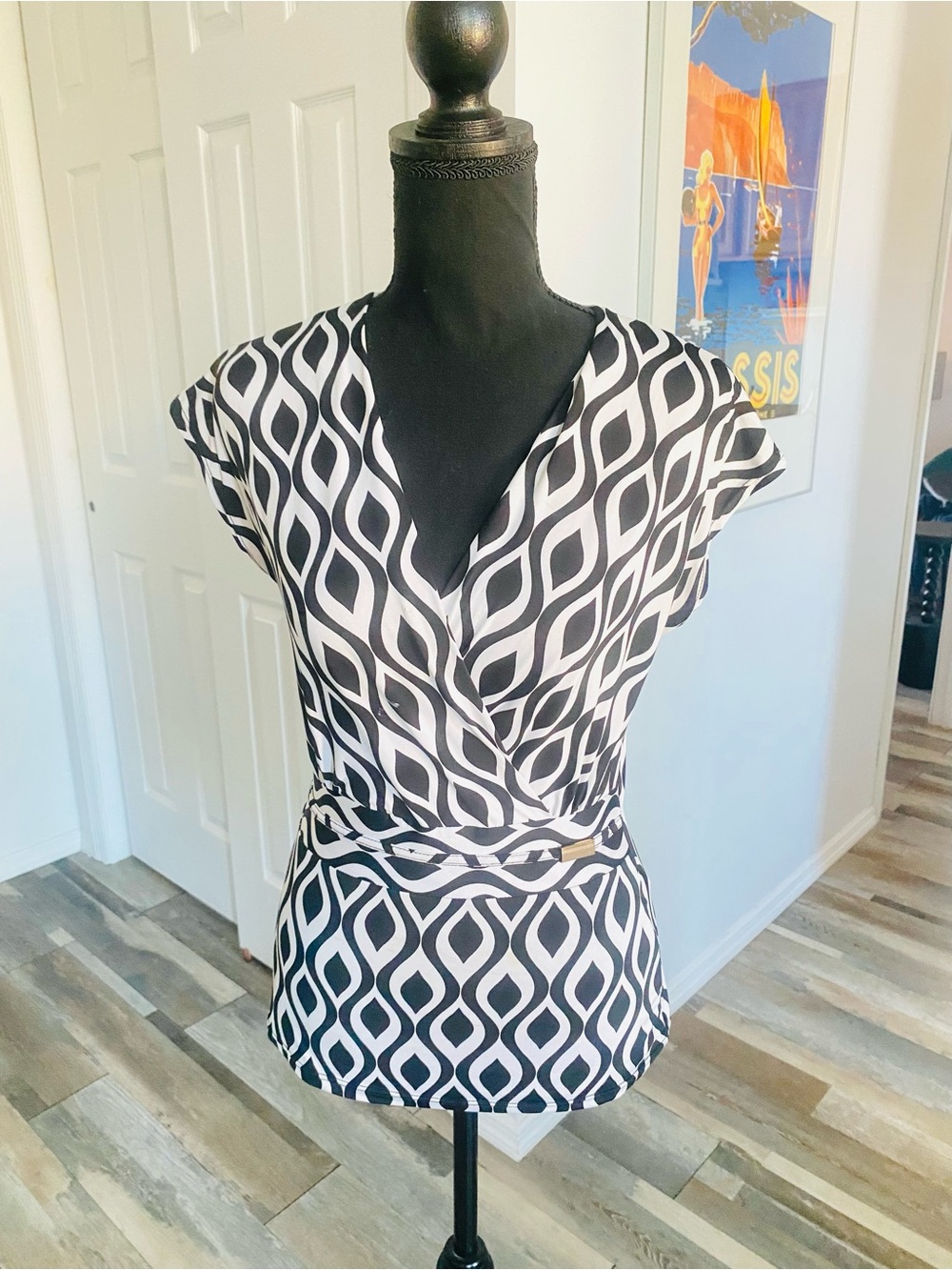Morgan de toi-Black & White Geometric Wrap Top - Women